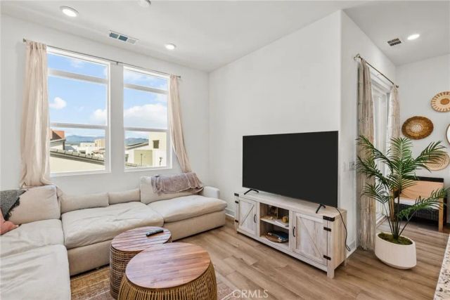 27466 Mercantile Court 303, Valencia, CA 91381