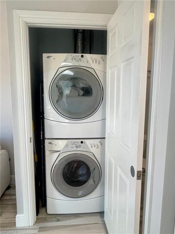 4592 Southern Breeze DR, Naples, FL 34114