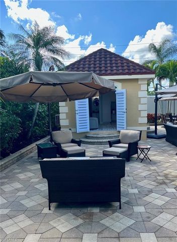 4592 Southern Breeze DR, Naples, FL 34114