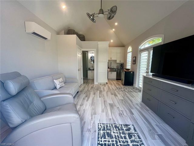 4592 Southern Breeze DR, Naples, FL 34114