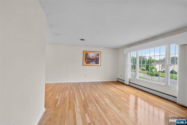 2 Tanglewood Drive, East Hanover Twp, NJ 07936
