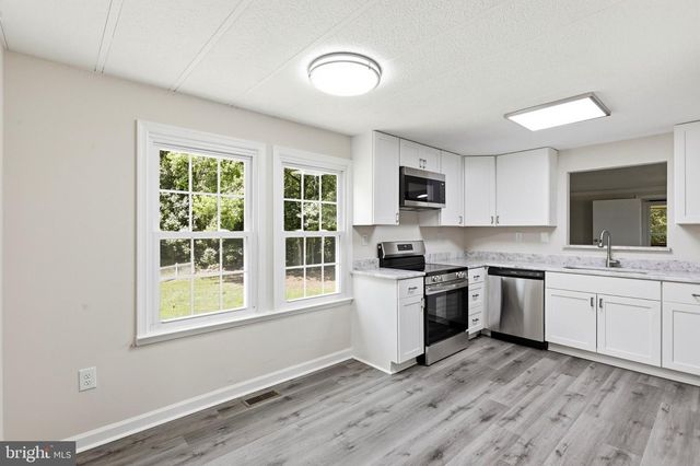 271 SHACKELFORD WELL RD, Fredericksburg, VA 22406