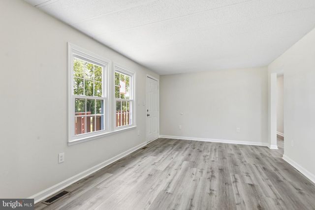 271 SHACKELFORD WELL RD, Fredericksburg, VA 22406