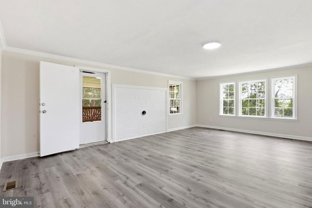 271 SHACKELFORD WELL RD, Fredericksburg, VA 22406