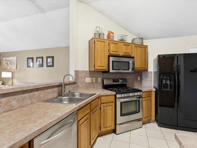 7002 Escondido Drive, Arlington, TX 76016