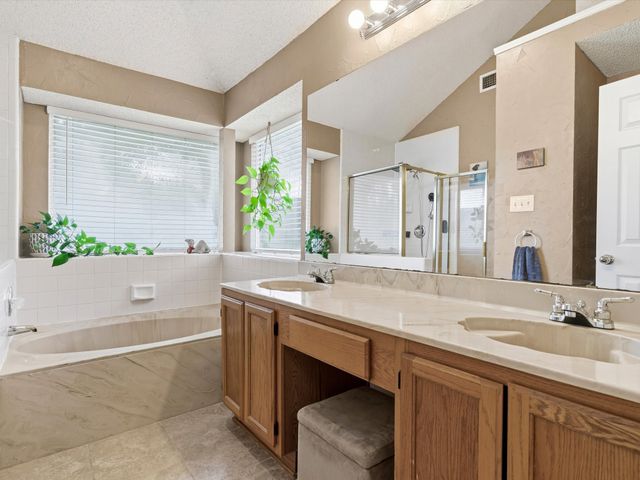 7002 Escondido Drive, Arlington, TX 76016