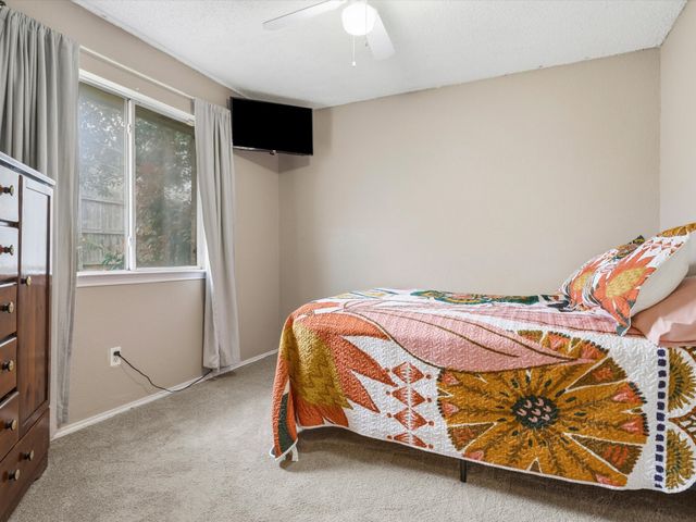 7002 Escondido Drive, Arlington, TX 76016