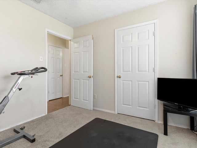 7002 Escondido Drive, Arlington, TX 76016