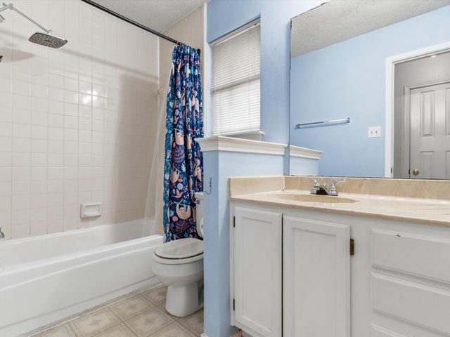 7002 Escondido Drive, Arlington, TX 76016