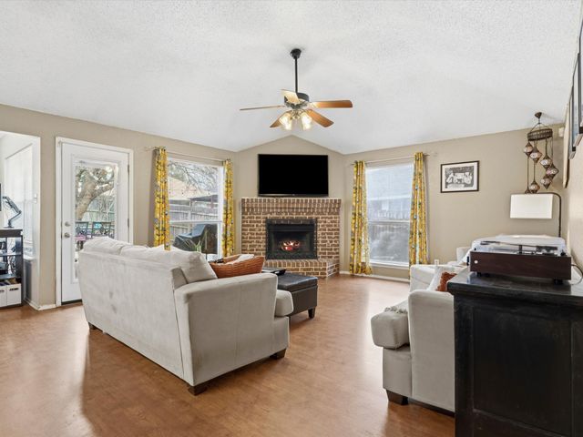 7002 Escondido Drive, Arlington, TX 76016