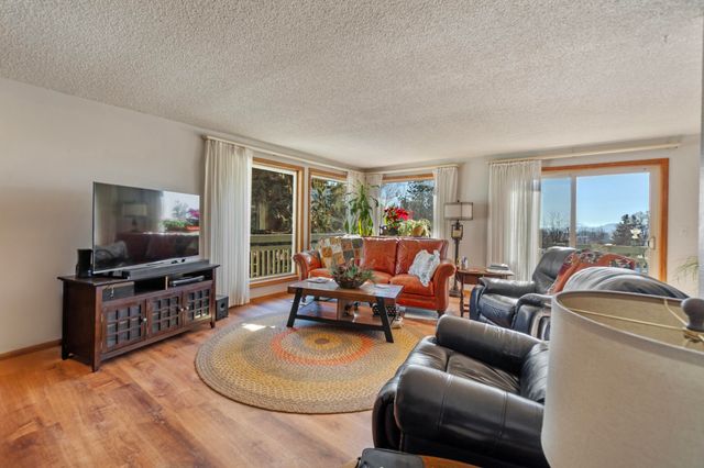 7575 Cannon Avenue, Klamath Falls, OR 97603