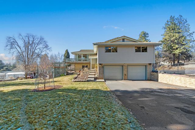 7575 Cannon Avenue, Klamath Falls, OR 97603