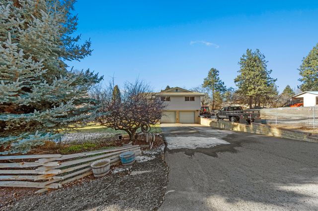 7575 Cannon Avenue, Klamath Falls, OR 97603