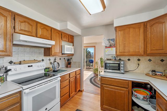 7575 Cannon Avenue, Klamath Falls, OR 97603