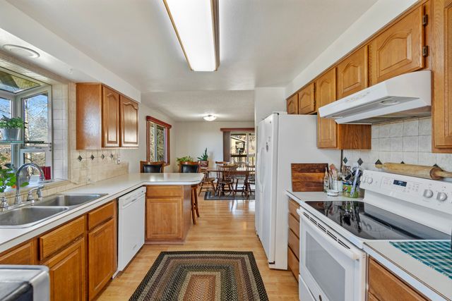 7575 Cannon Avenue, Klamath Falls, OR 97603