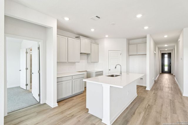 2922 Clemente Way, Converse, TX 78109