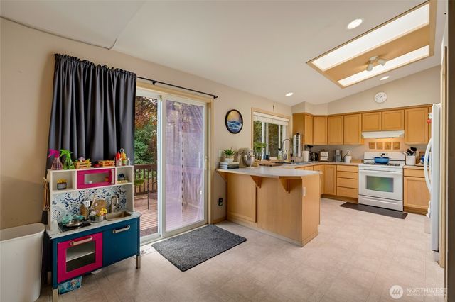7306 278th Place, Stanwood, WA 98292