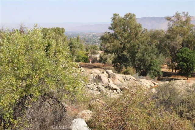 10 Vista Del Valle, Hemet, CA 92544