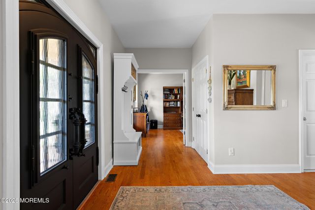 170 Burlington Path Road, Cream Ridge, NJ 08514