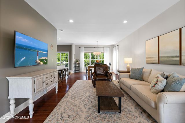170 Burlington Path Road, Cream Ridge, NJ 08514
