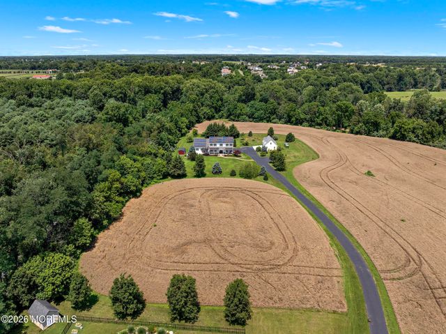 170 Burlington Path Road, Cream Ridge, NJ 08514