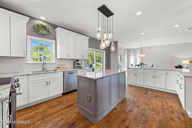 170 Burlington Path Road, Cream Ridge, NJ 08514