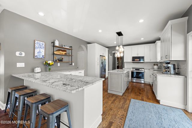 170 Burlington Path Road, Cream Ridge, NJ 08514