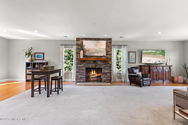 170 Burlington Path Road, Cream Ridge, NJ 08514