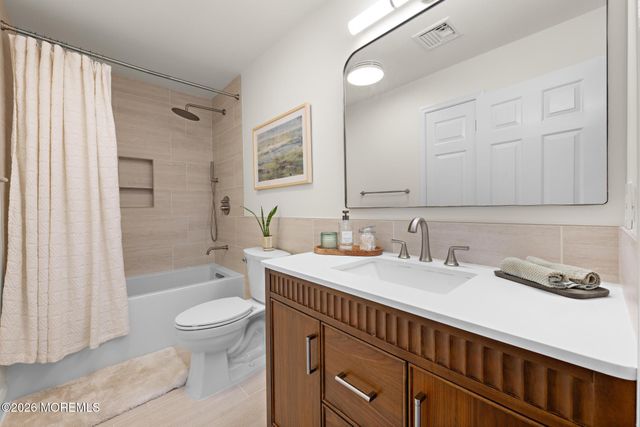 170 Burlington Path Road, Cream Ridge, NJ 08514