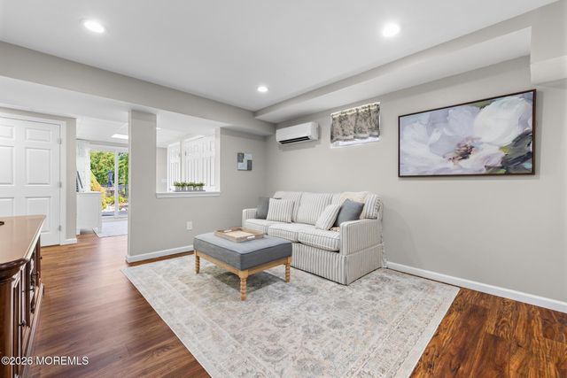170 Burlington Path Road, Cream Ridge, NJ 08514