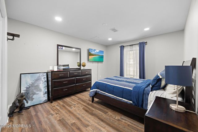170 Burlington Path Road, Cream Ridge, NJ 08514