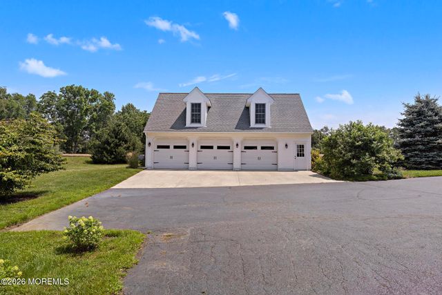 170 Burlington Path Road, Cream Ridge, NJ 08514