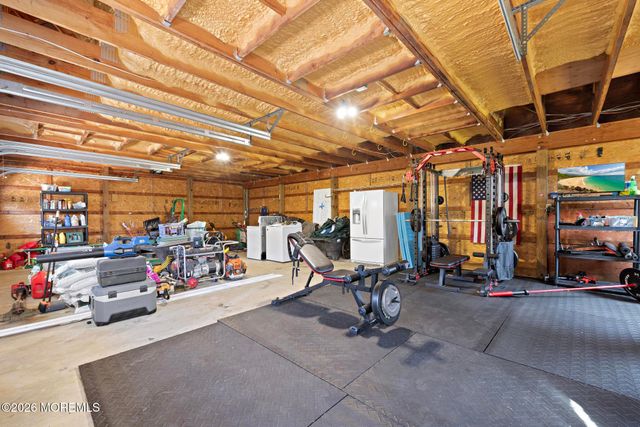 170 Burlington Path Road, Cream Ridge, NJ 08514