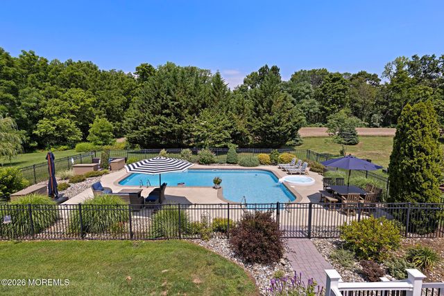 170 Burlington Path Road, Cream Ridge, NJ 08514
