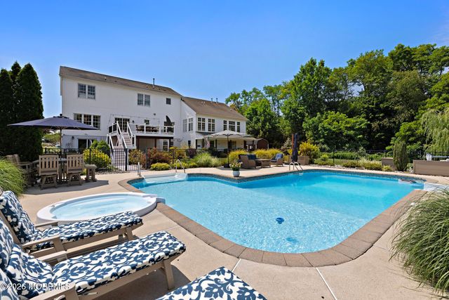 170 Burlington Path Road, Cream Ridge, NJ 08514