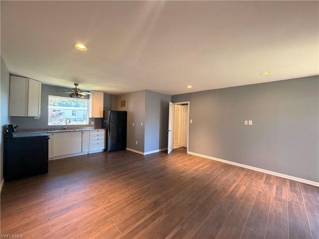 8406 Sevigny DR, North Fort Myers, FL 33917