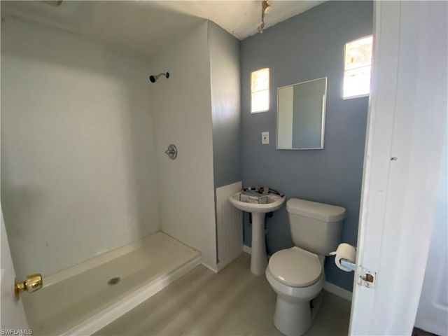 8406 Sevigny DR, North Fort Myers, FL 33917