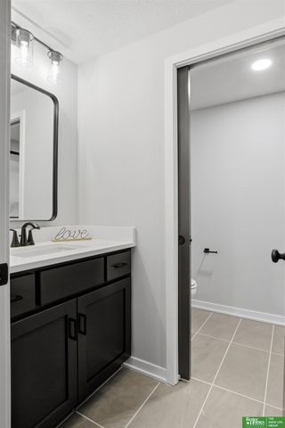 5420 N 213th Street, Elkhorn, NE 68022