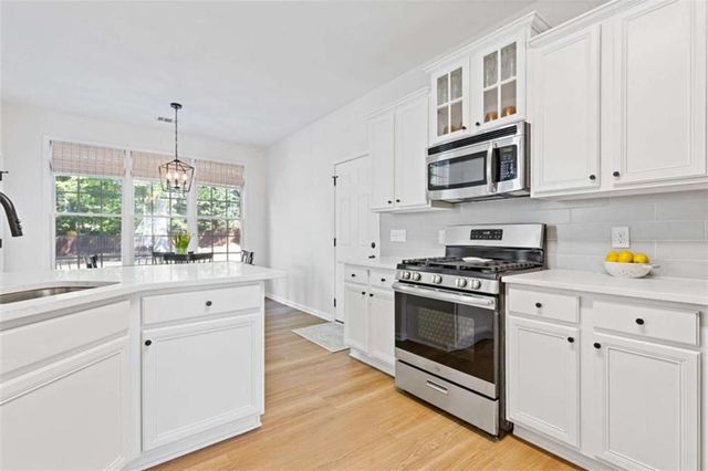 1872 Hillside Bend Crossing, Lawrenceville, GA 30043