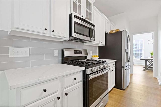 1872 Hillside Bend Crossing, Lawrenceville, GA 30043