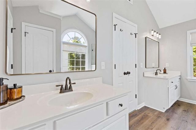 1872 Hillside Bend Crossing, Lawrenceville, GA 30043