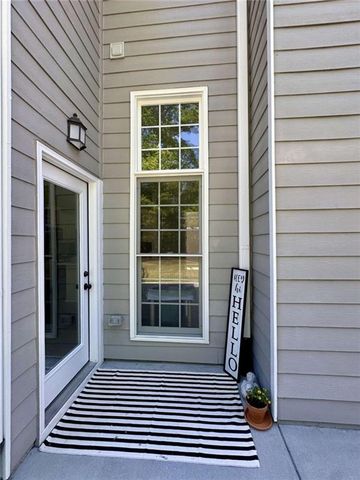 1872 Hillside Bend Crossing, Lawrenceville, GA 30043