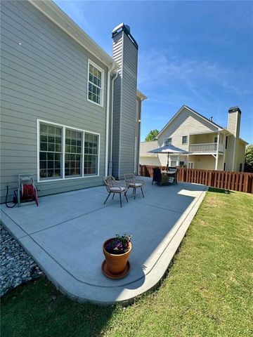 1872 Hillside Bend Crossing, Lawrenceville, GA 30043