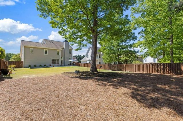 1872 Hillside Bend Crossing, Lawrenceville, GA 30043
