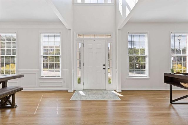1872 Hillside Bend Crossing, Lawrenceville, GA 30043
