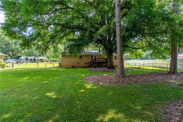 301 Playground Road, Walhalla, SC 29691