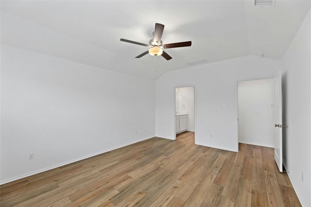 443 Sebring CIR, Hutto, TX 78634