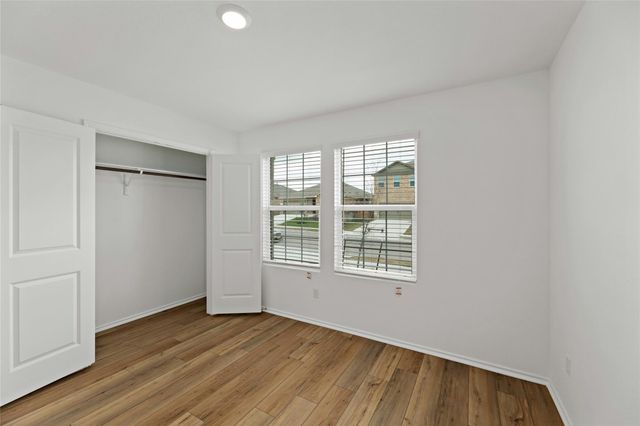 443 Sebring CIR, Hutto, TX 78634