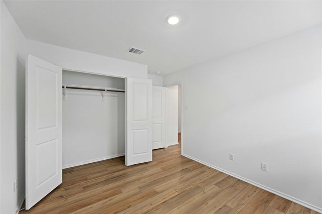 443 Sebring CIR, Hutto, TX 78634