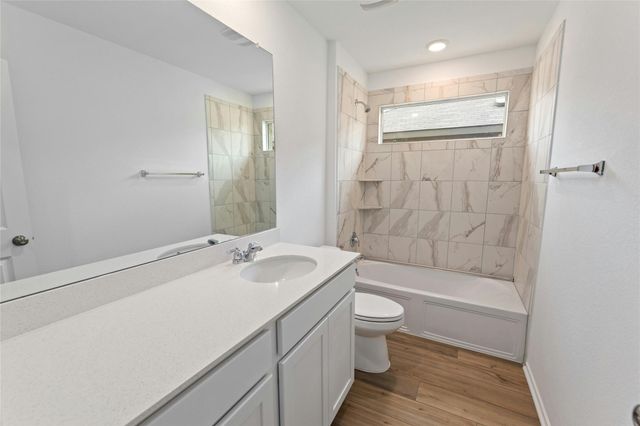 443 Sebring CIR, Hutto, TX 78634